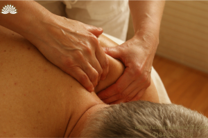 Back trigger points during Bangkok pregnancy body massage